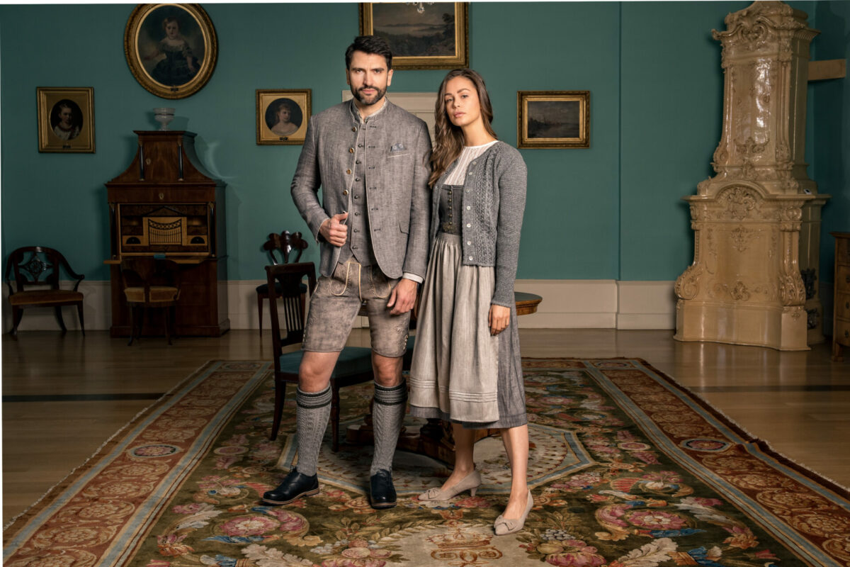 Lederhosten, Dirndl und Trachten