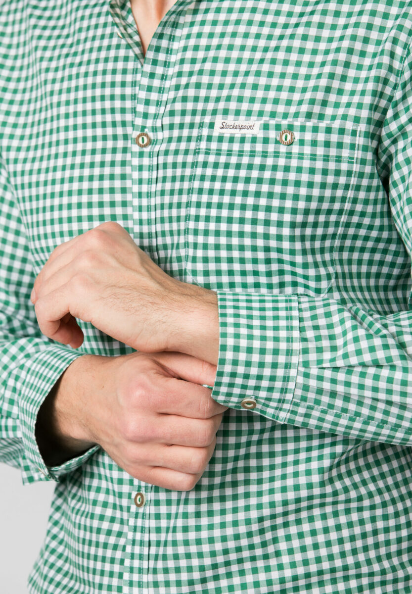 Lederhosten, Dirndl und Trachten