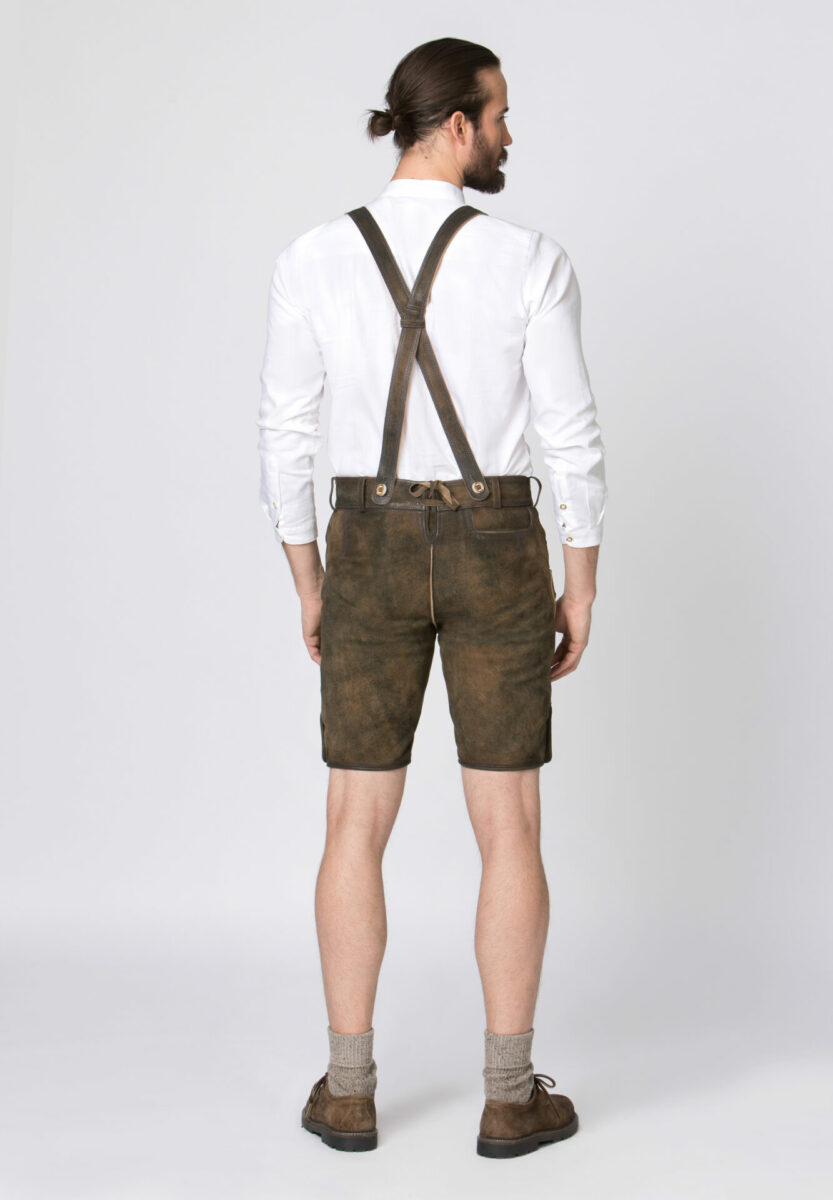 Lederhosten, Dirndl und Trachten