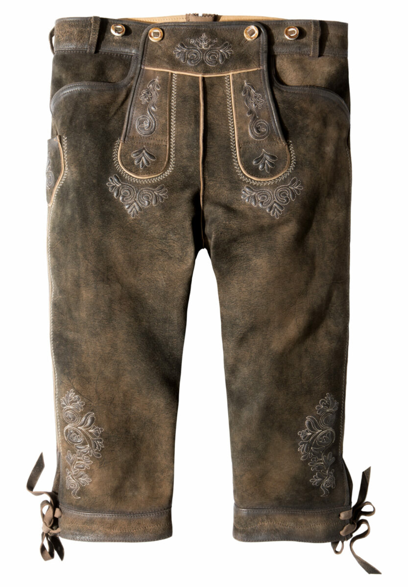 Lederhosten, Dirndl und Trachten